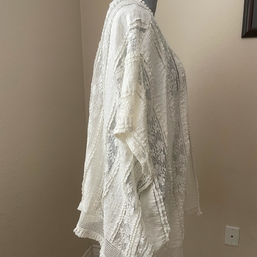 Gorgeous kimono style top - Picture 4 of 5